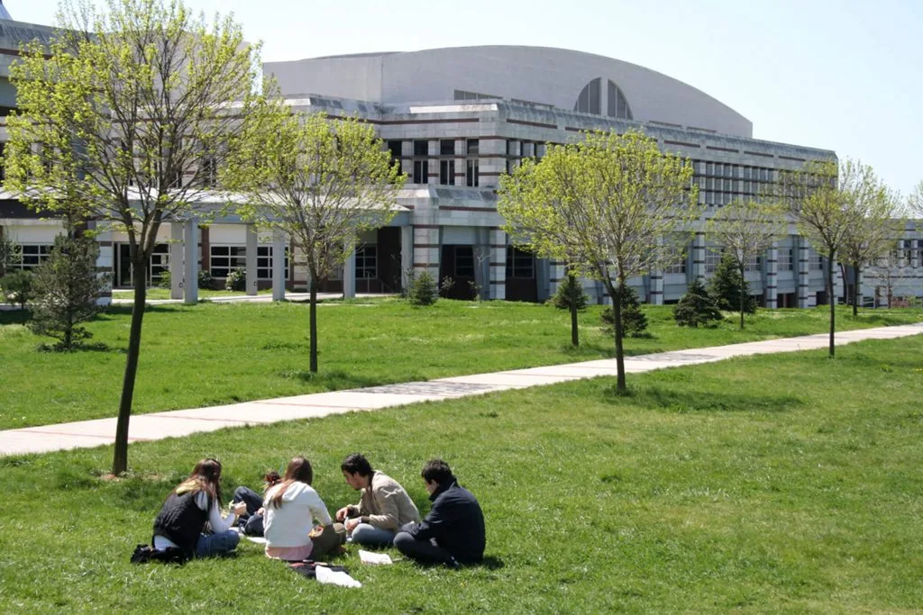 Charles Darwin University