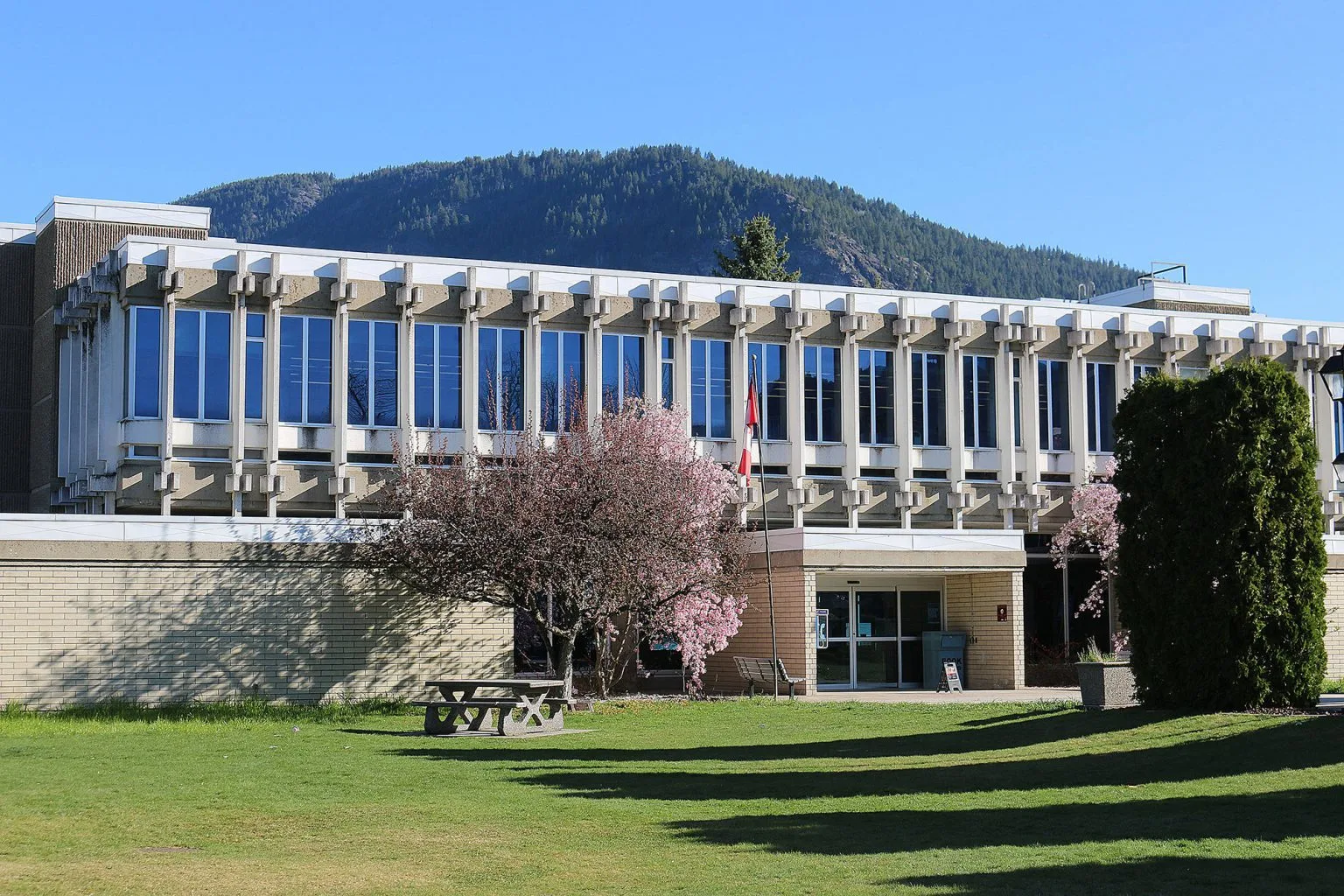 Selkirk College